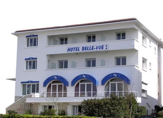 Hôtel Belle Vue surplombant la plage de Royan-Pontaillac