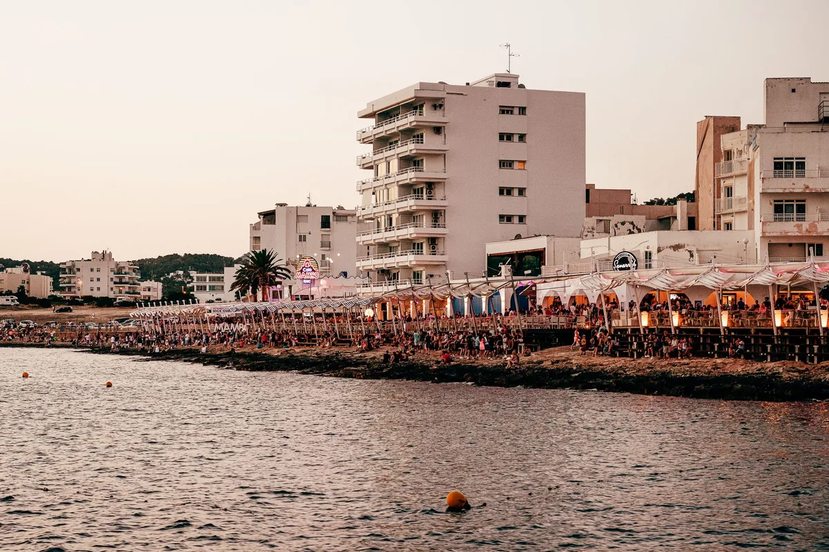 Trouver un séjour pas cher à Ibiza : Où réserver ?