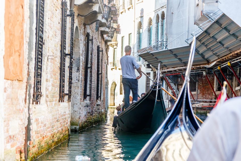 3 balades en gondole pas chères à Venise
