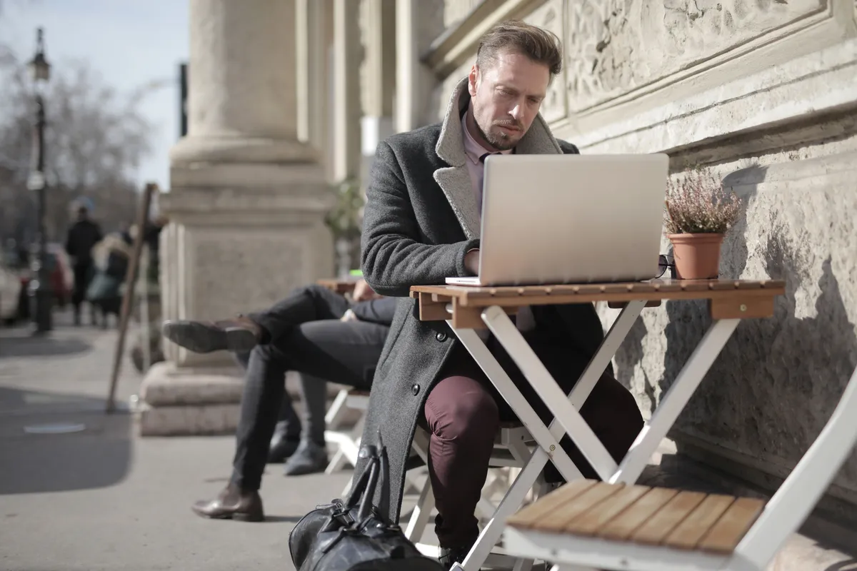 Travailler à distance depuis l'étranger