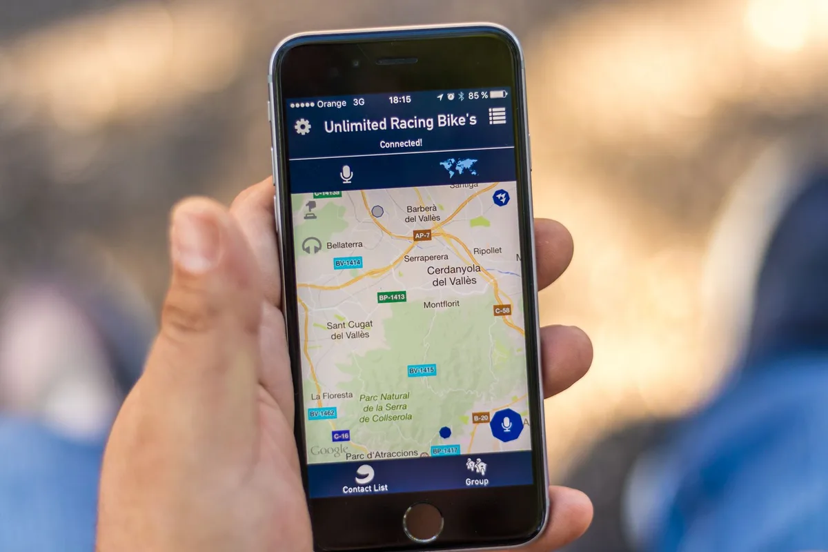 eSIM en voyage : rester connecté partout sans roaming