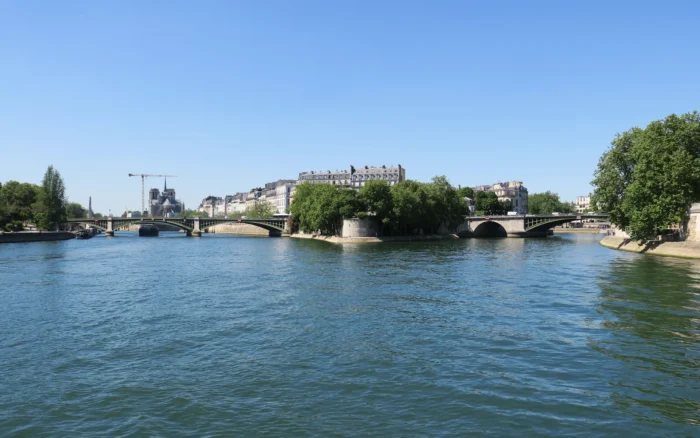 Que faire sur l&rsquo;Île Saint-Louis : balade au fil de la Seine