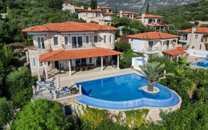 Location de villa de luxe à Saint-Tropez : le guide et notre service sur mesure
