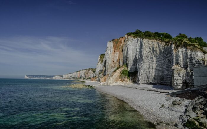 Camping dans la Manche : le guide pour choisir parmi les 97 campings classés