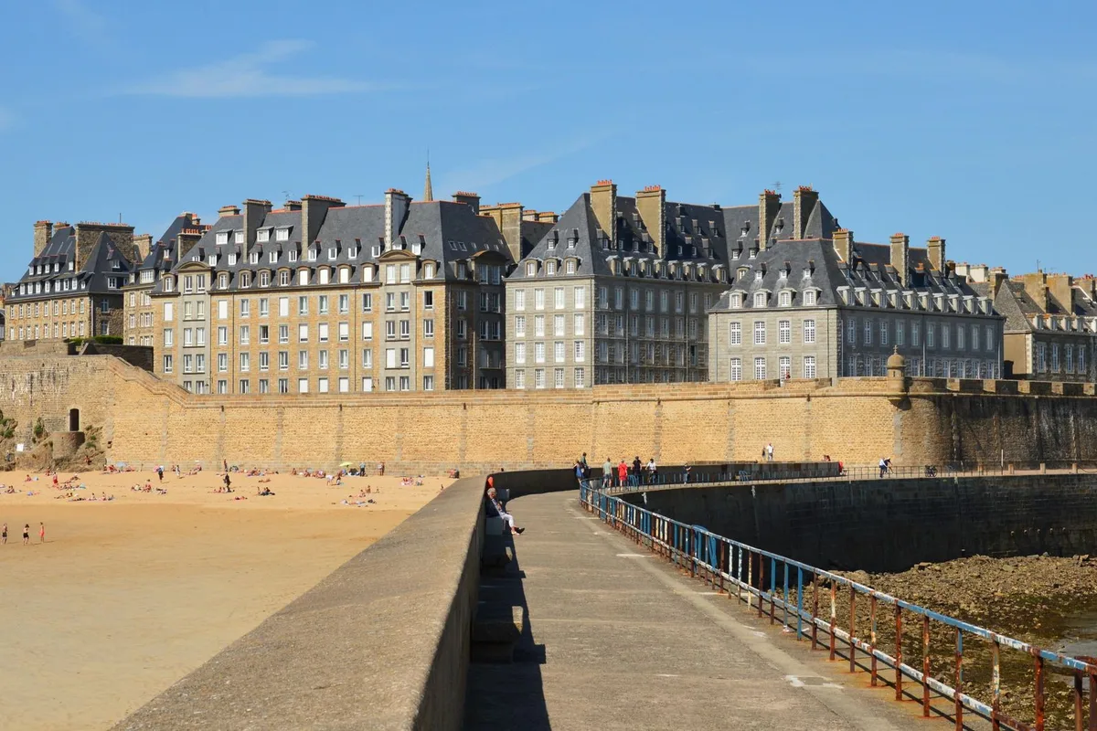 Où manger à Saint-Malo : les meilleurs restaurants et crêperies (pour tous les budgets)