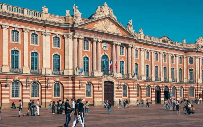 Meilleures résidences étudiantes à Toulouse : studios, prix et quartiers