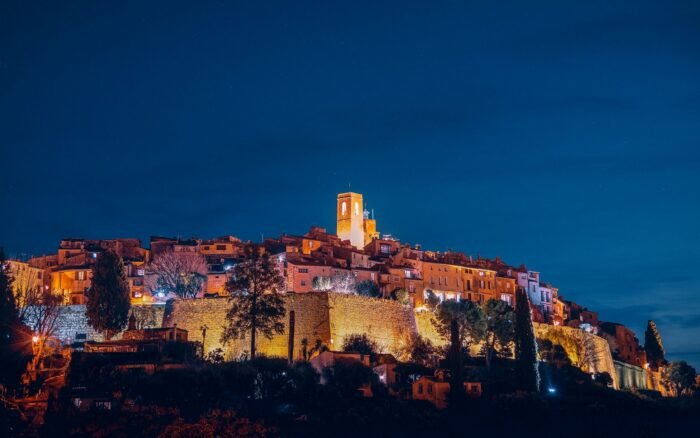 Visiter Saint-Paul-de-Vence sans la foule : la question de l&rsquo;heure