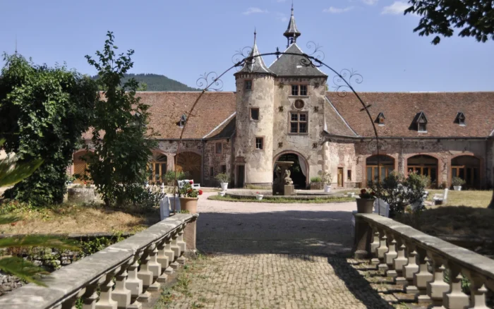 Château de Thanvillé, jardin Lilaveronica et lieux de mémoire : une journée à Thanvillé