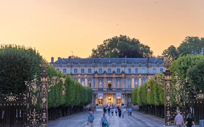 Les places UNESCO de Nancy : le guide de l&rsquo;ensemble classé