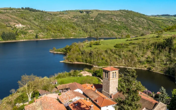 Saint-Jean-Saint-Maurice-sur-Loire, le village de caractere