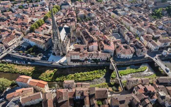 Saint-Affrique : que faire dans la ville qui commande le sud de l&rsquo;Aveyron