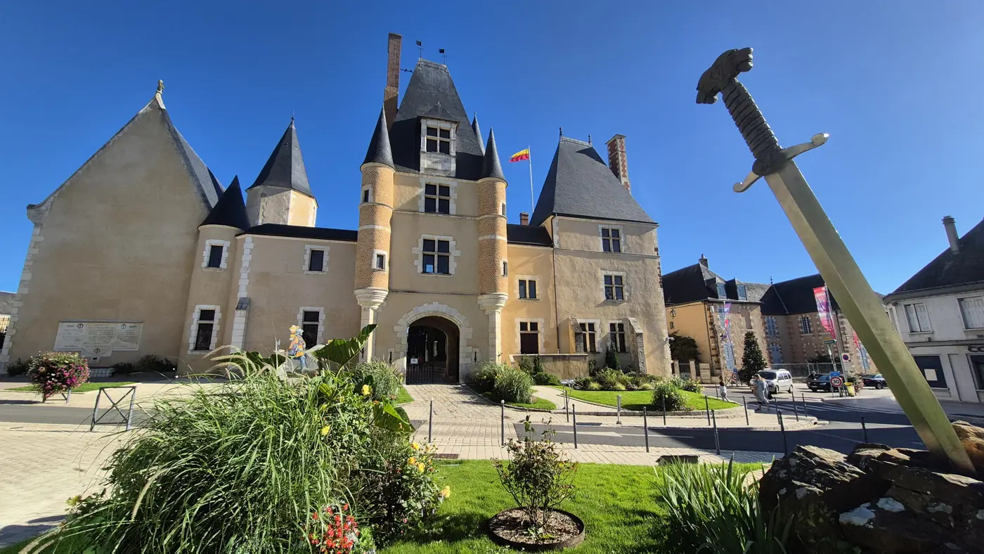 Aubigny-sur-Nère, la cité des Stuarts : que faire dans la ville écossaise du Berry