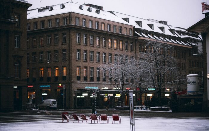 Où partir en décembre : le soleil, la neige et les villes de Noël