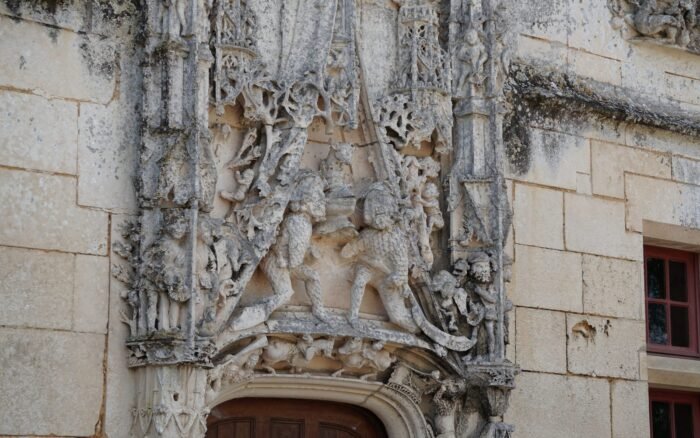 Le château de Crazannes, le Chat botté et le marquis de Carabas : ce que dit vraiment l&rsquo;histoire
