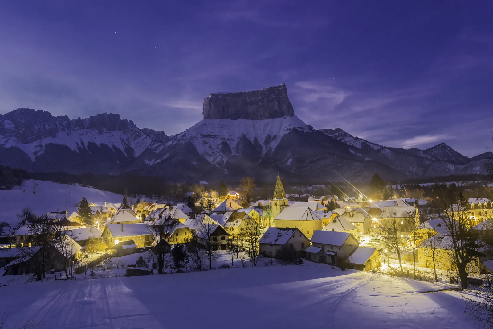 Chichilianne, le village qui vit sous le Mont Aiguille