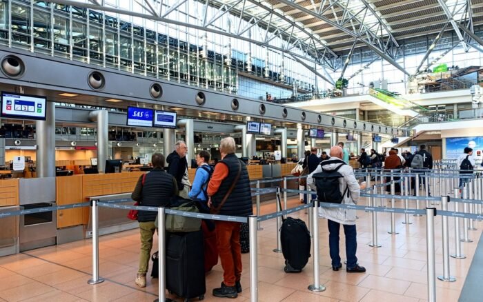 Contrôles aux frontières : ce qui a changé le 6 septembre, et ce qui vous attend à Noël