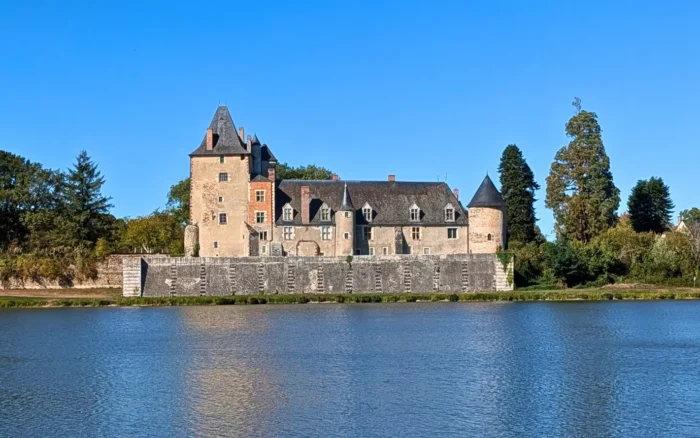 La Chapelle-d&rsquo;Angillon, le village où Le Grand Meaulnes a laissé plus de traces qu&rsquo;on ne le dit