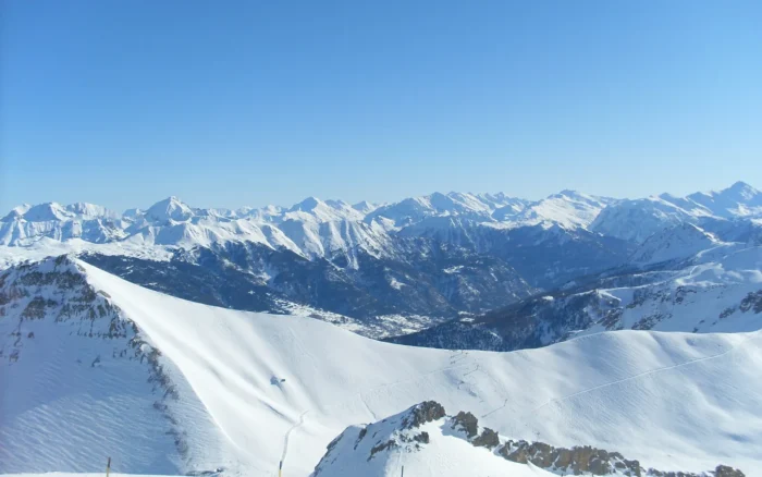 Où dormir à Serre Chevalier : Chantemerle, Villeneuve ou Monêtier ?