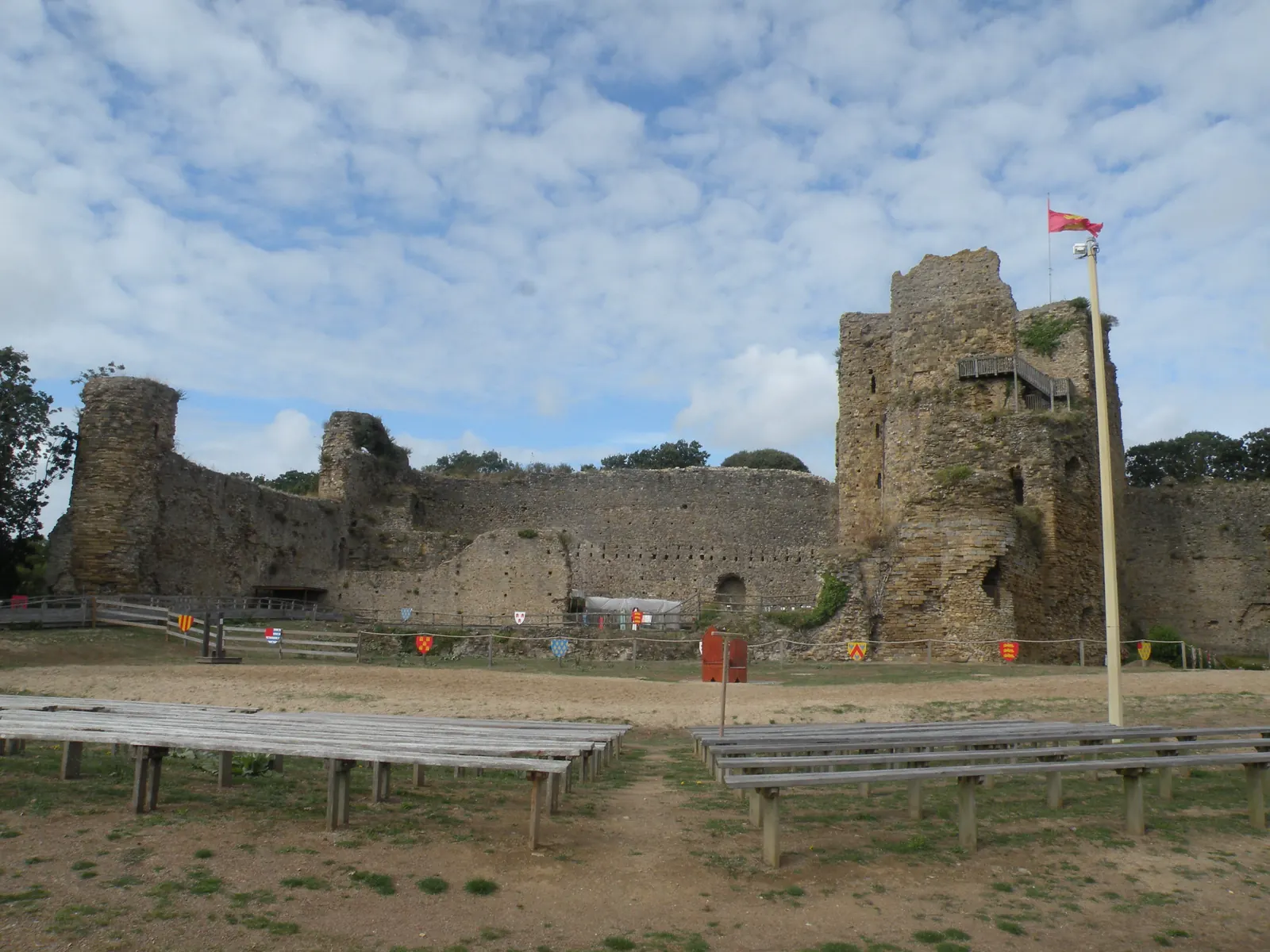 Les ruines du château de Talmont-Saint-Hilaire