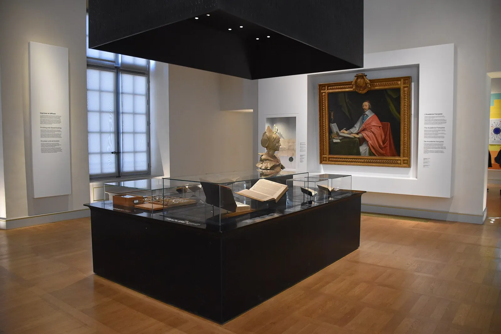 Une salle du parcours de visite de la Cité internationale de la langue française, au château de Villers-Cotterêts