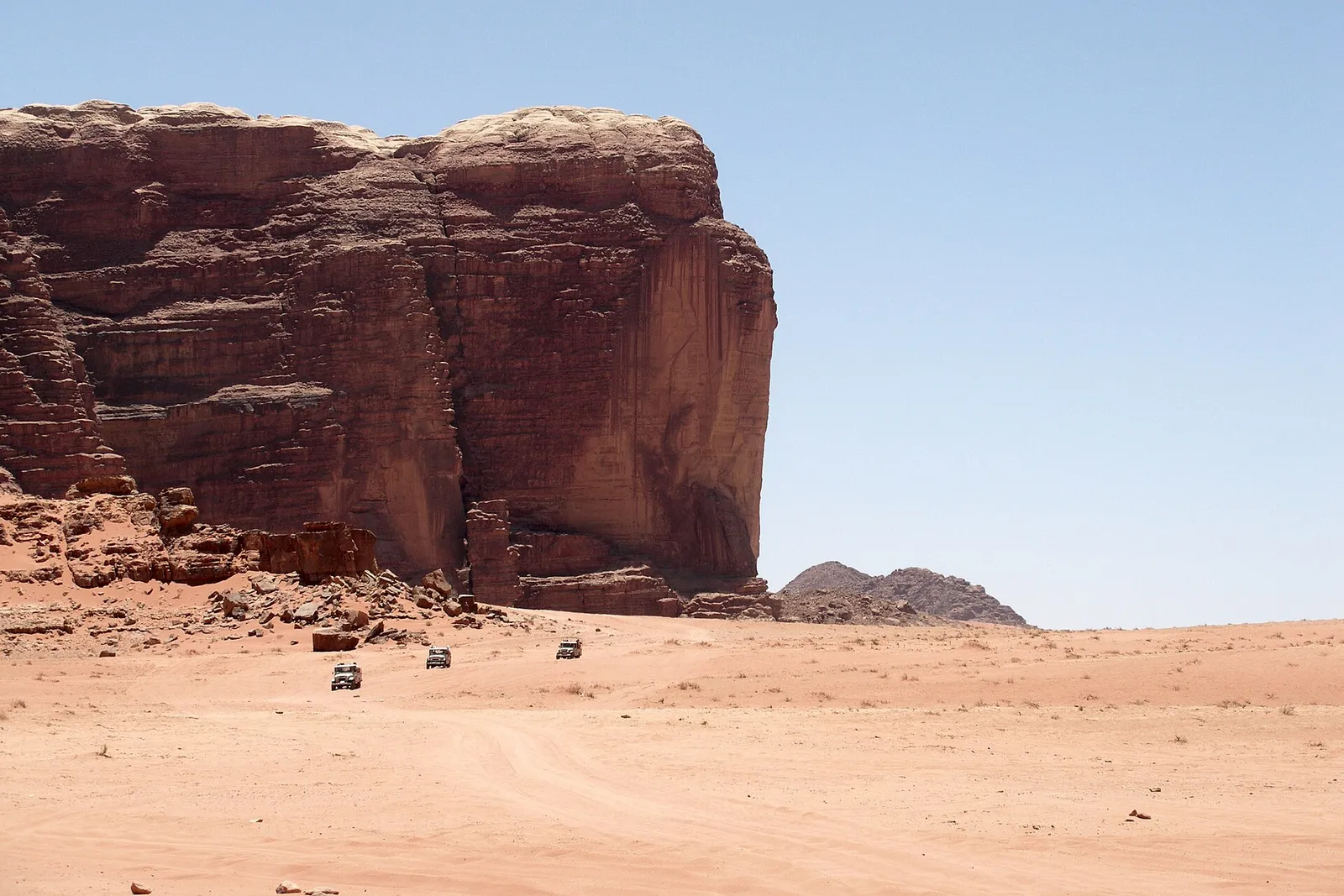Le massif de grès du Jebel Khazali dans le désert du Wadi Rum, au sud de la Jordanie