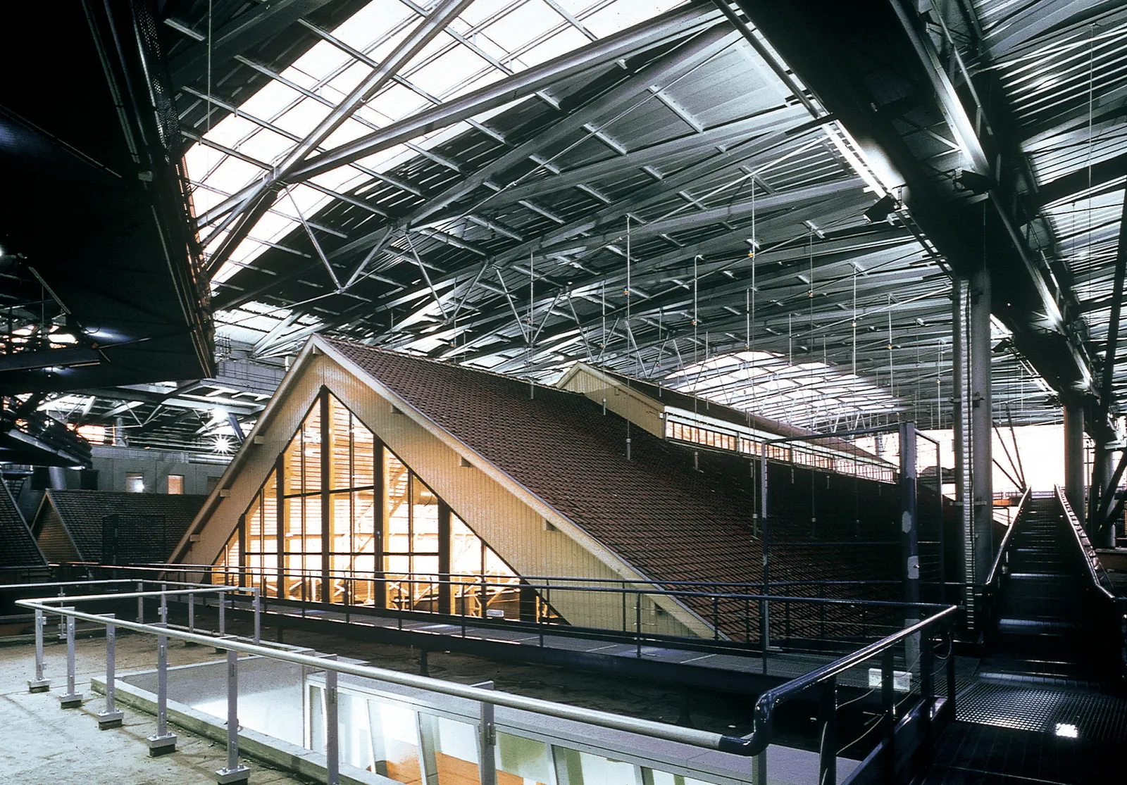 Le Fresnoy, Studio national des arts contemporains, lieu d'exposition et de cinéma à Tourcoing