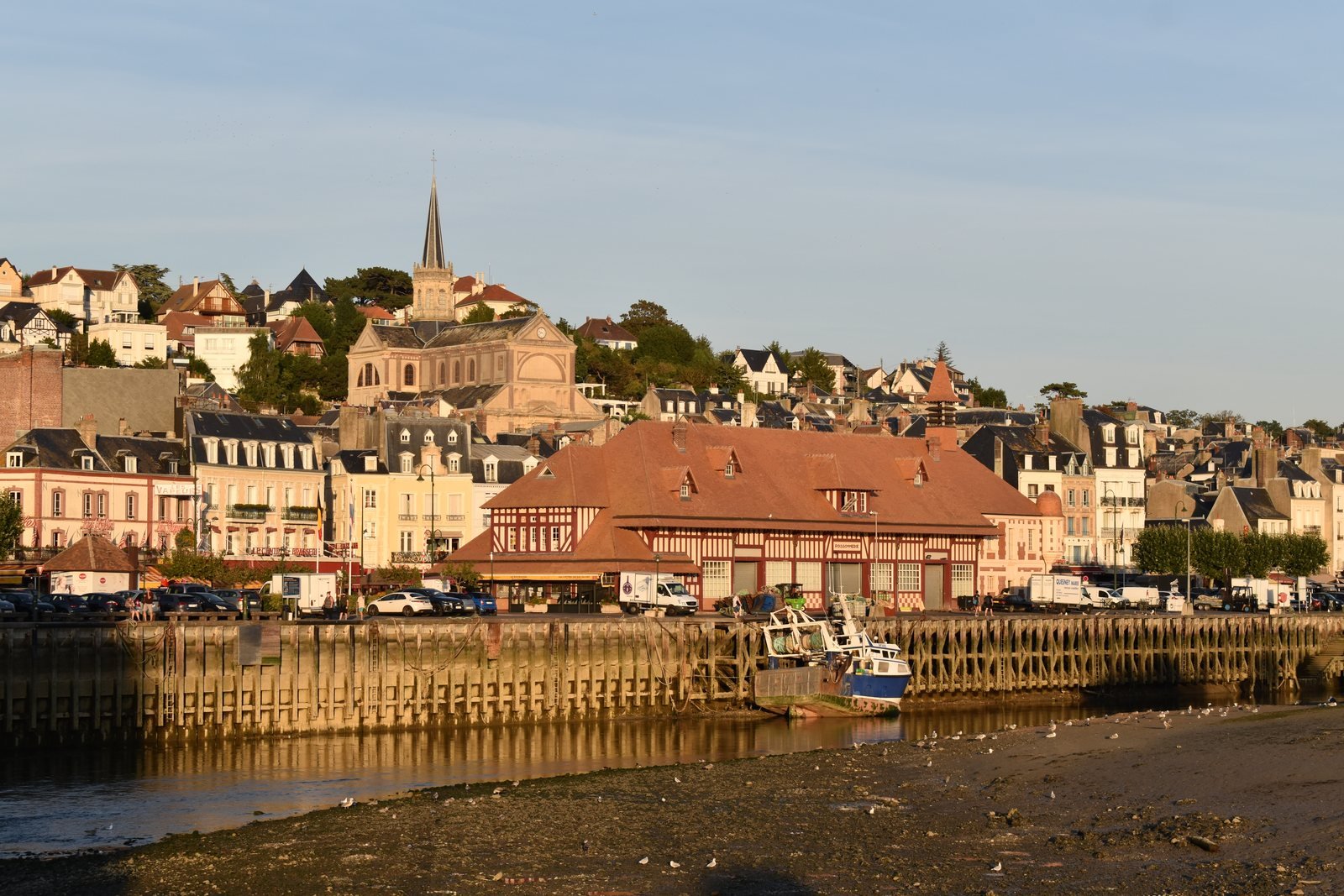Trouville-sur-Mer ou Deauville : deux voisines, deux ambiances